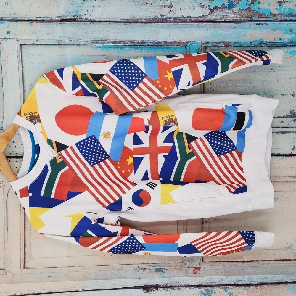 Entree LS Countries Flags‎ Sweatshirt